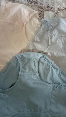 棉的面料，已洗，不掉色。好评。