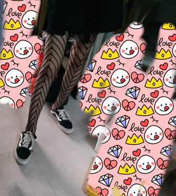 室友接受无能但是我自己喜欢就好。觉得黑色比较百搭。