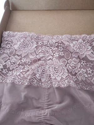 质量不错，穿着紧而不勒，是我想要的效果！