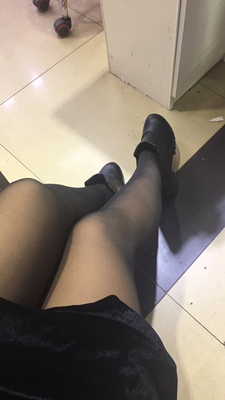 很好看还显瘦,同事都说好像瘦了!颜色也不错,挺喜欢的,还会继续关注! 很好看还显瘦,同事都说好像瘦了!颜色也不错,挺喜欢的,还会继续关注!