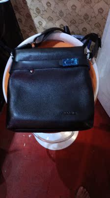 点评KHARONO男包怎么样,质量假不假呢，亲身使用三个月感受揭秘