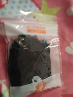 质量很好哦，比实体店里买的便宜，特别性感哈哈😄