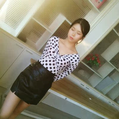 这是我老妹把我拍的最好看的一套衣服了,淑女淑女淑女,重要的事说三遍,哈哈,他们家的衣服质量很柔软,我经常买她们家的衣服,喜欢的朋友可以放心购买 这是我老妹把我拍的最好看的一套衣服了,淑女淑女淑女,重要的事说三遍,哈哈,他们家的衣服质量很柔软,我经常买她们家的衣服,喜欢的朋友可以放心购买