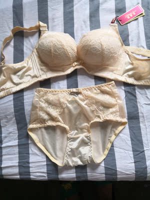 真的比较厚！105斤以上的就别买内裤了，穿不了