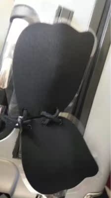 买了这款胸贴天气热用来搭配穿露肩装和露背装正合适不过呢 之前在实体店看过的胸贴价格颇高 这款胸贴性价比就很高 胸贴挺轻薄的 贴上后不会感到闷热 角度贴对了 聚拢的效果棒诶 粘性很强 流汗了不会掉下来 打算再来回购哦   很实用。里面还有说明书，很贴心的卖家。