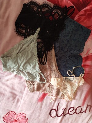 蕾丝柔软，舒适。