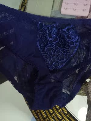 内衣收到了 快递挺快的,尺寸正好合适 卖家还送了排扣和肩带和一条内裤谢谢,非常满意,祝卖家生意兴隆👏👏 内衣收到了 快递挺快的,尺寸正好合适 卖家还送了排扣和肩带和一条内裤谢谢,非常满意,祝卖家生意兴隆👏👏