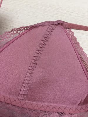 这个是超乎想象的薄，性价比不高。而且小胸大胸都不能托起来。