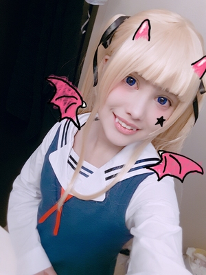 嗯 还不错 就是衣服要用套的有点麻烦