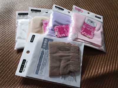 与描述一致，做工很细致，腰部的皮筋看起来不错，店主还送了一双袜子，谢谢了。穿起来如何，过几天再续评