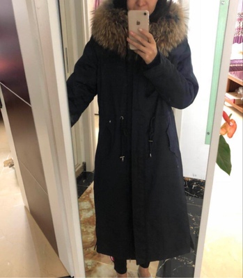 吐槽luriesal洛润思羽绒服怎么样，这个牌子上档次吗？保暖吗？