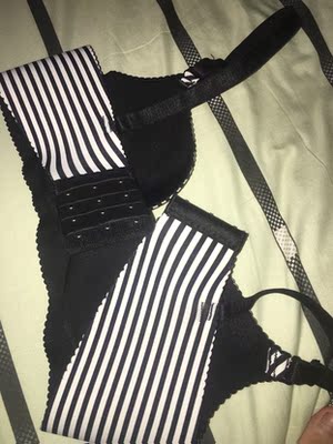 买的内衣收到，可以哦，不错，质量也杠杠的，价格实惠值得拥有哈哈。下次有需要再来