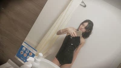 大小挺合适，然而不适合真的下水游泳😂