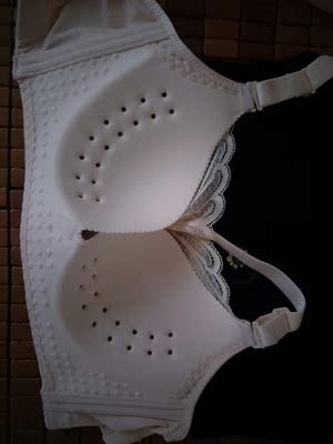 款式好看，而且穿的很舒服，质量也很好