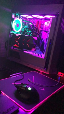 桌子很漂亮,我和爷爷一个小时就安装好了,如果是我自己可能要几个小时,就是快递太慢了,七八天才到 桌子很漂亮,我和爷爷一个小时就安装好了,如果是我自己可能要几个小时,就是快递太慢了,七八天才到