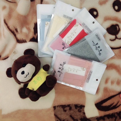 物流很快 非常满意 和图片一样好看 蕾丝边很精致 然后内裤的做工质量非常好没有可以挑剔 包装好看，总之比我想象的好多了，纯棉的，很贴肤，所以等待还是值得的 以后会多来这里买 希望店家多多搞促销优惠哦 好评