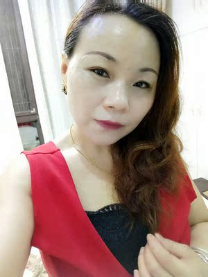 裙子收到,物流非常快,包装很好,上身试穿了一天,布料很好有弹性,主要是裙子非常有个性,朋友们都说好看! 裙子收到,物流非常快,包装很好,上身试穿了一天,布料很好有弹性,主要是裙子非常有个性,朋友们都说好看!