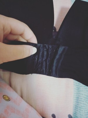 宝贝收到了,做工精细,质量好,面料柔软,穿着舒服,大小合适,版型很不错,一点都不勒,感觉特别聚拢,收副乳效果不错,满意!店家服务态度很好!还会再光顾的呢 宝贝收到了,做工精细,质量好,面料柔软,穿着舒服,大小合适,版型很不错,一点都不勒,感觉特别聚拢,收副乳效果不错,满意!店家服务态度很好!还会再光顾的呢