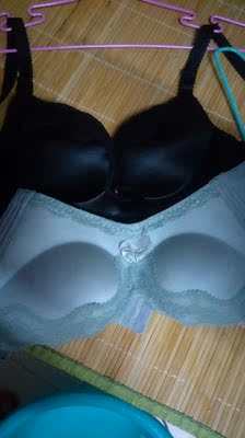 质量非常好，穿着内衣舒，服颜色很正