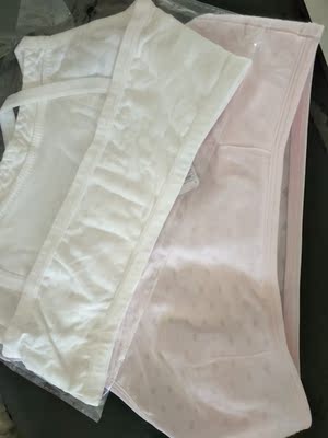 内衣收到了,大小刚刚好,质量也好,10岁的孩子穿正好。 内衣收到了,大小刚刚好,质量也好,10岁的孩子穿正好。