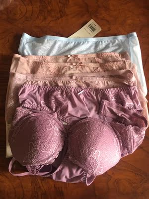 又一次买了！价格实惠，这次主要买的是小裤，平均三四十一条，话说就是没品牌的小裤也要三十吧