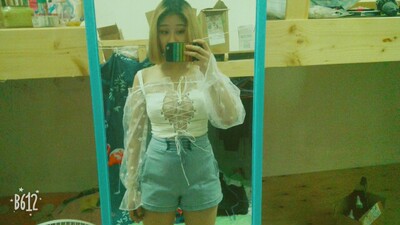 内衬尺寸到是不用担心，可是背心没有的我码只能买最大的将就里面要搭一件内衣了😥😥😥😥衣服很好看