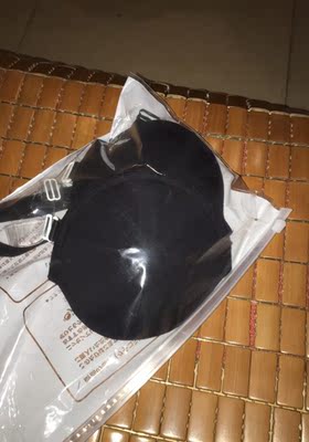 内衣挺好的，穿上很漂亮，老公很喜欢。快递也很好。