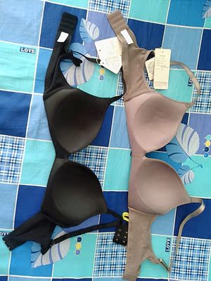 特别好 没有异味 超舒服 价格还实惠 特别服帖 以后还买他家的😉️😉️ 特别好 没有异味 超舒服 价格还实惠 特别服帖 以后还买他家的😉️😉️