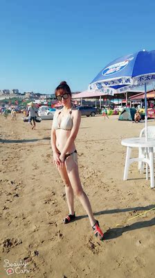 特别喜欢！很美的衣服！