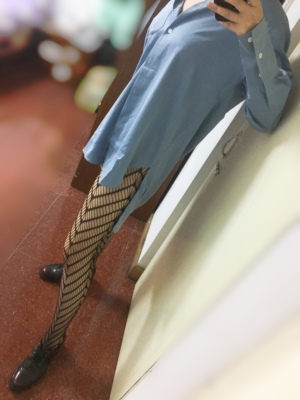 本人170，52㎏，M码穿着合适，脚踝处运动起来略微不贴合。袜子比较有设计感。不能刮！不能刮！不能刮！卖家比较细心发货快！