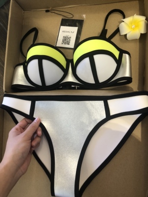 一直在这家买比基尼 度假海边穿太完美了赞