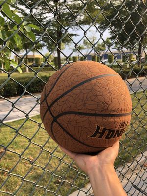 真实使用感受鸿克篮球怎么样,鸿克质量如何,值得入手吗