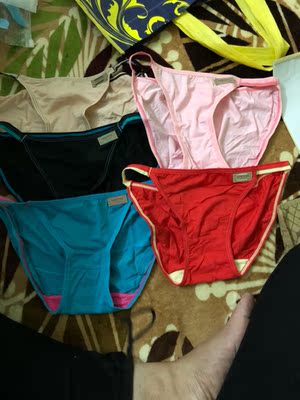 买了三次了,穿着舒适透气 买了三次了,穿着舒适透气