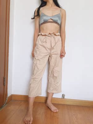 内衣穿着挺舒服的，而且做工也不错，挺轻薄的，而且也真的蛮好看的，这个价格也挺美丽的～挺满意的