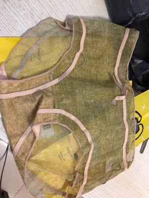 以前在天猫淘宝上买东西，都是系统自动好评，花了有好多好多钱，后来才知道淘宝评论得积分可以涨淘气值时，才知道评论的重要性，所以以后无论买什么东西，我都先把这段话复制粘贴下来，然后再写宝贝评论，没错，评论80个字以上就可以获得50个积分。买了一条便宜的，果然质量和那个贵一点的不一样，我还没试穿，不知道坐久了会不会扎屁股，哈哈，但是白色的很好看，料子也很软，我拍了图片，个人推荐买贵一点的，质量好很多