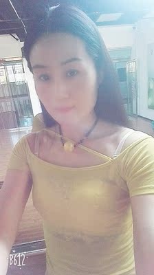 一共买了五件不同颜色,面料透气,质量好,衣柜里都是华丽独秀的各式舞蹈服了 一共买了五件不同颜色,面料透气,质量好,衣柜里都是华丽独秀的各式舞蹈服了