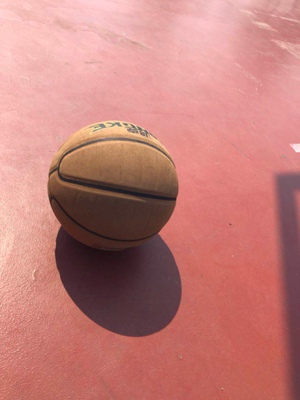 真实使用感受鸿克篮球怎么样,鸿克质量如何,值得入手吗