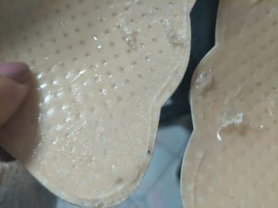 带了不带一天，胶弄的满处都是