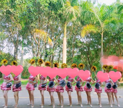 上身很闪，很好看，衣服比较小件，可以买大一码的