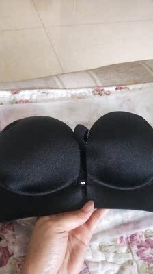 宝贝收到了  布料挺好的  质量看起来也不错 满意