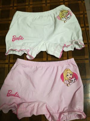 宝贝三岁九个月，高108，体重37斤，拍120，合适。质量非常好，供参考！