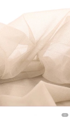 袜子刚收到，手感挺好的，包装讲究专业的盒子包装质量还不错哦，比超市便宜多了