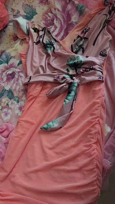 到货很快,颜色很喜欢,面料很柔软,穿起来特别舒服,不热,弹性很大,穿上很时尚性感!很喜欢💕💓值得拥有! 到货很快,颜色很喜欢,面料很柔软,穿起来特别舒服,不热,弹性很大,穿上很时尚性感!很喜欢💕💓值得拥有!