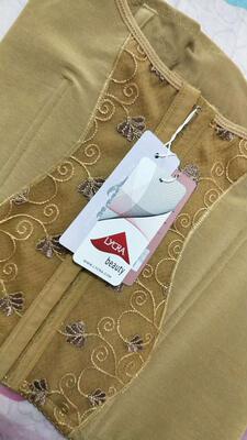 穿上效果真不错，小肚子立马没有了，肉都紧紧的，感觉一直穿线条会变成S型，果然是一分钱一分货，很满意，查询也是正品，非常满意