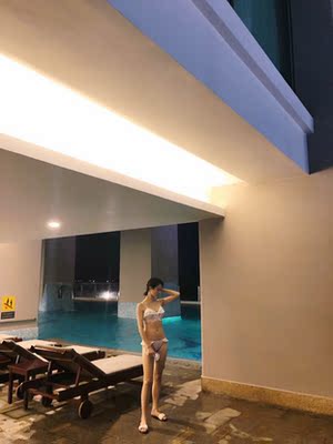 聚拢效果挺好的，第一次穿比基尼这么合身，给个好评😝