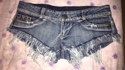 衣服很合适,很漂亮,客服推荐的号码非常准确,不错,衣服没有味道,很好。 衣服很合适,很漂亮,客服推荐的号码非常准确,不错,衣服没有味道,很好。