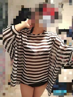 衣服挺合适的。