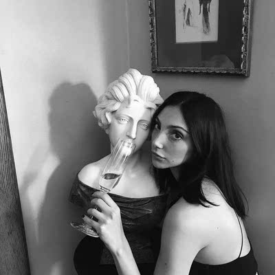 颜色很好,一点不显脚胖,也不卡脚,走路不累,上脚漂亮,可以购入。 颜色很好,一点不显脚胖,也不卡脚,走路不累,上脚漂亮,可以购入。