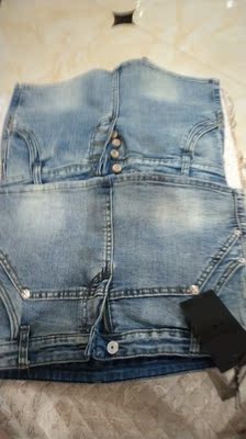 差评,既然会发错货,换货还要我们垫付运费,唉,不换了送人 差评,既然会发错货,换货还要我们垫付运费,唉,不换了送人