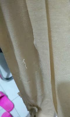 质量太差了，和图片不一样，一条上面两处都拔丝了，一次性的只能穿一次就扔